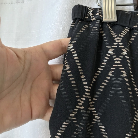 Haute Hippie | Slim Shady Silk Tapered Diamond Plaid Pants Black Size Medium - Picture 6 of 15